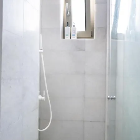 아파트 Pied-a-terre Naousa, Paros